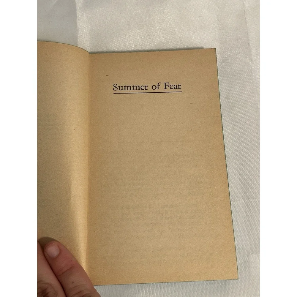 VINTAGE 1978 Laurel-Leaf Suspense Book Summer of Fear by Lois Duncan